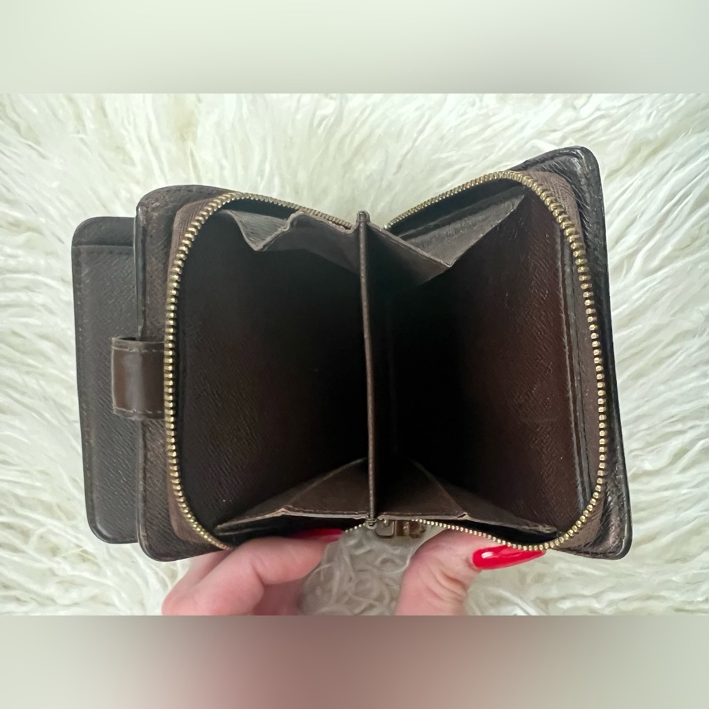 ❌SOLD❌ Louis Vuitton Damier Ebene Compact Snap Wallet & Zipper Coin Pouch - Picture 6 of 12